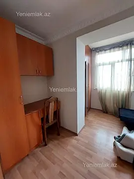 Satılır 1 otaqlı köhnə tikili 34 m²