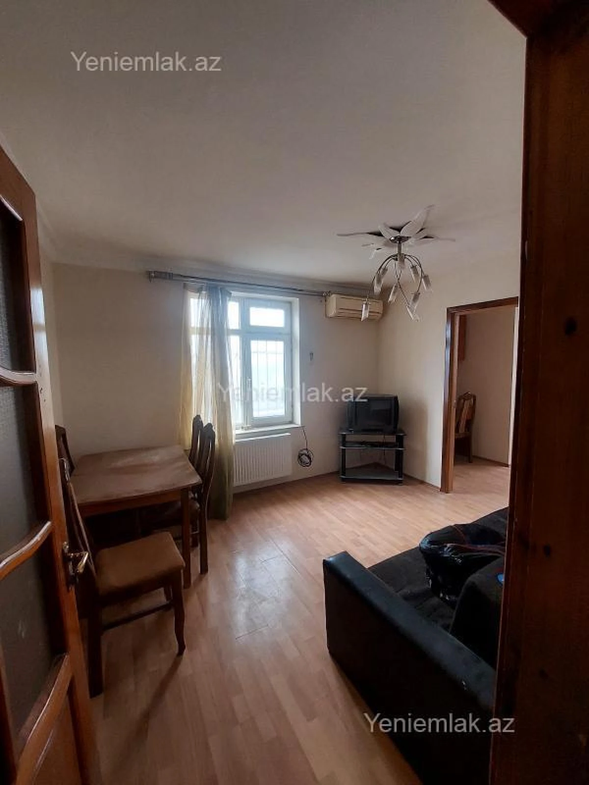 Satılır 1 otaqlı köhnə tikili 34 m²