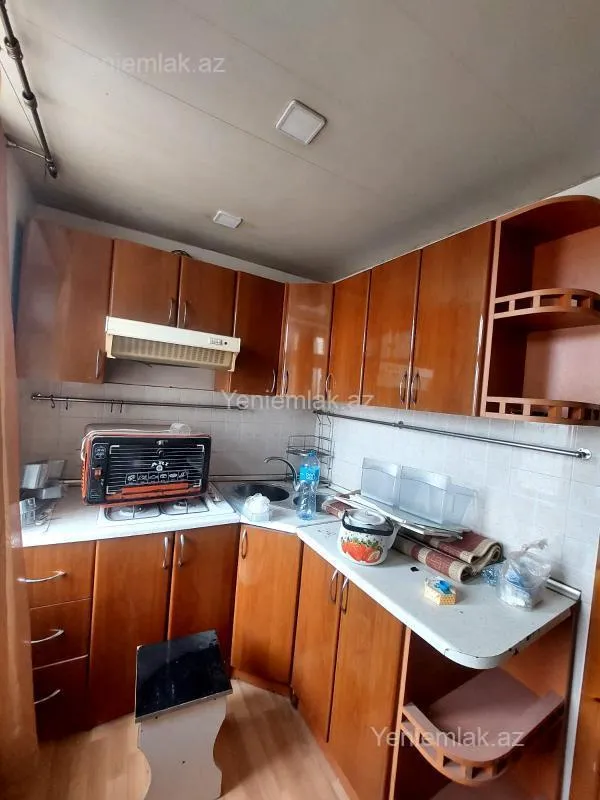 Satılır 1 otaqlı köhnə tikili 34 m²