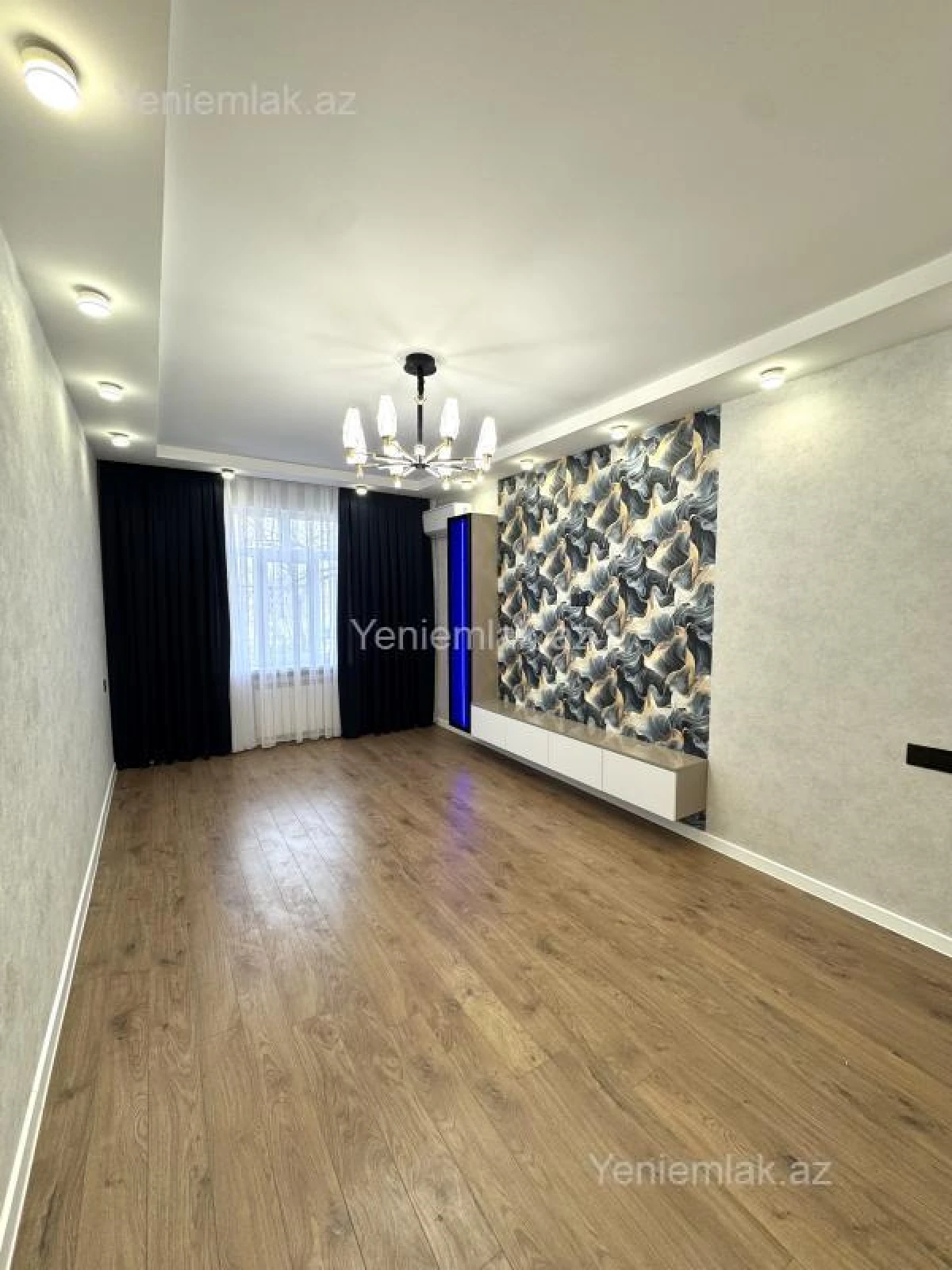 Satılır 2 otaqlı köhnə tikili 65 m²