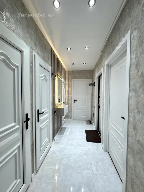 Satılır 2 otaqlı köhnə tikili 65 m²
