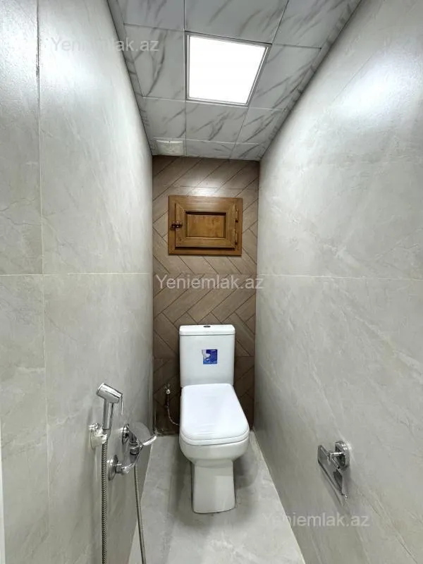 Satılır 2 otaqlı köhnə tikili 65 m²