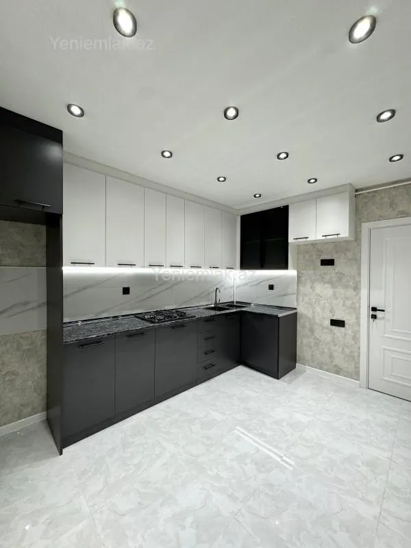 Satılır 2 otaqlı köhnə tikili 65 m²