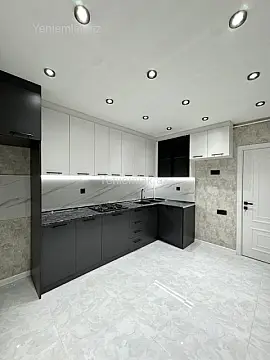 Satılır 2 otaqlı köhnə tikili 65 m²