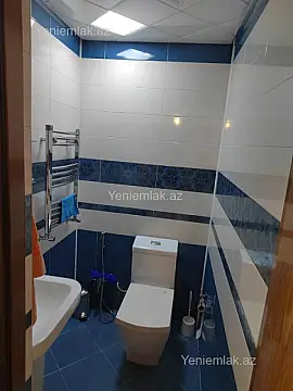 Satılır 4 otaqlı köhnə tikili 100 m²