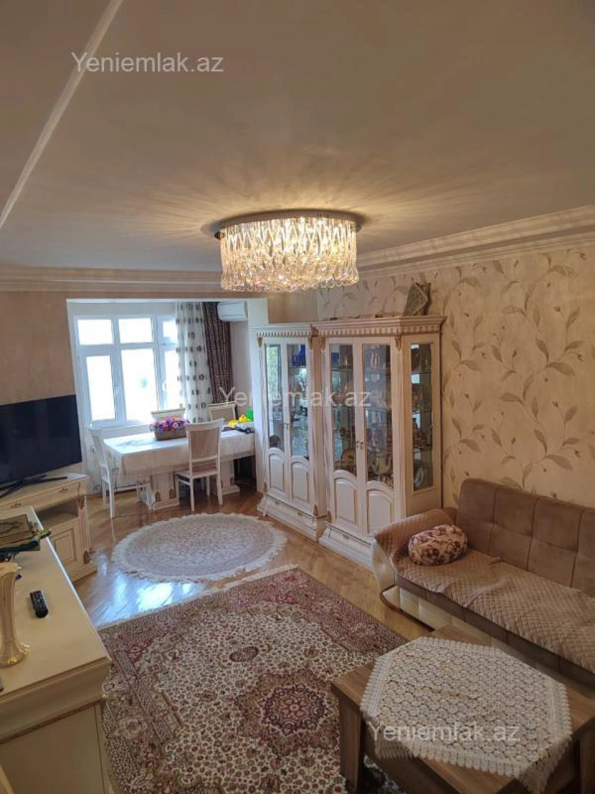 Satılır 4 otaqlı köhnə tikili 100 m²