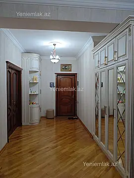 Satılır 3 otaqlı yeni tikili 153 m²