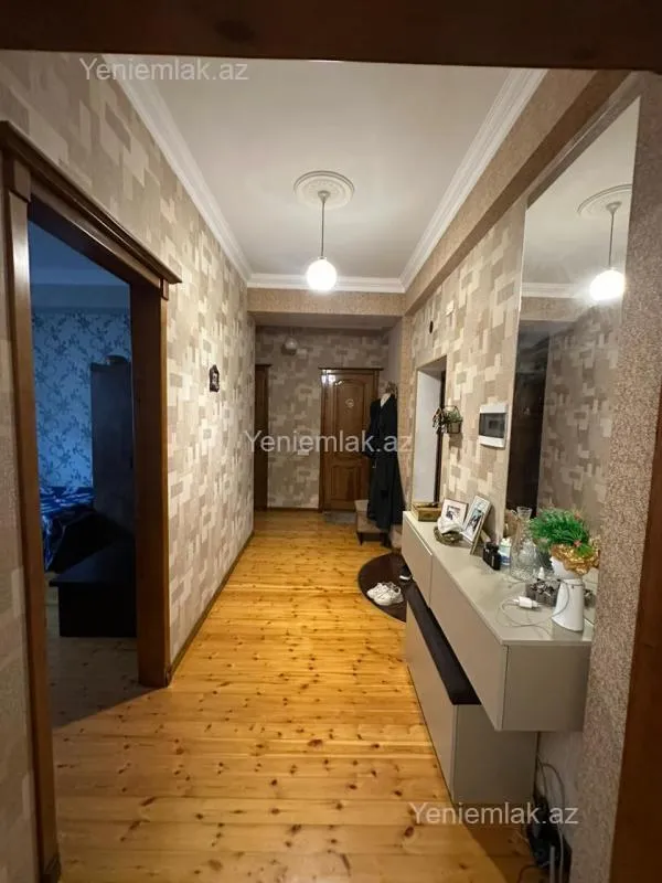 Satılır 2 otaqlı yeni tikili 71 m²