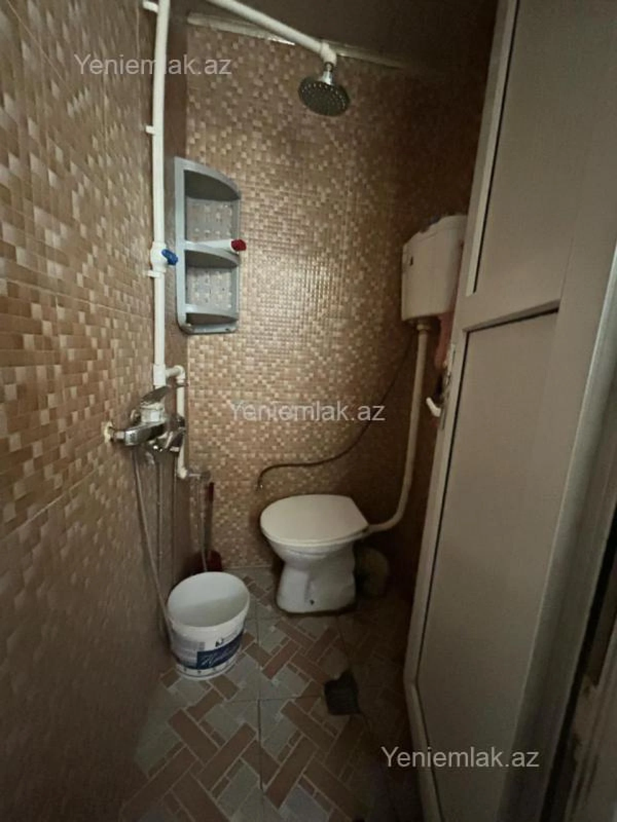 Satılır 3 otaqlı köhnə tikili 70 m²