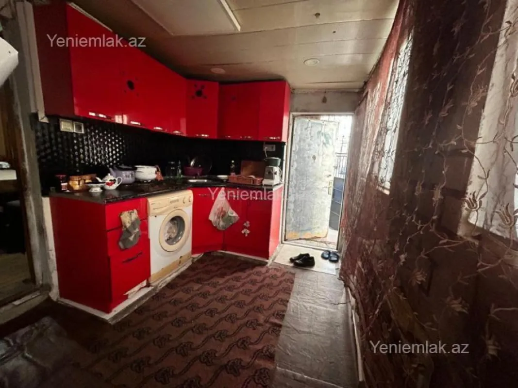 Satılır 3 otaqlı köhnə tikili 70 m²