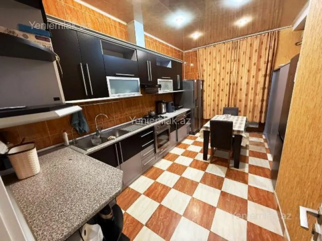 Satılır 4 otaqlı yeni tikili 156 m²