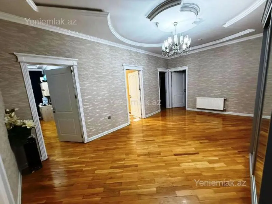 Satılır 4 otaqlı yeni tikili 156 m²