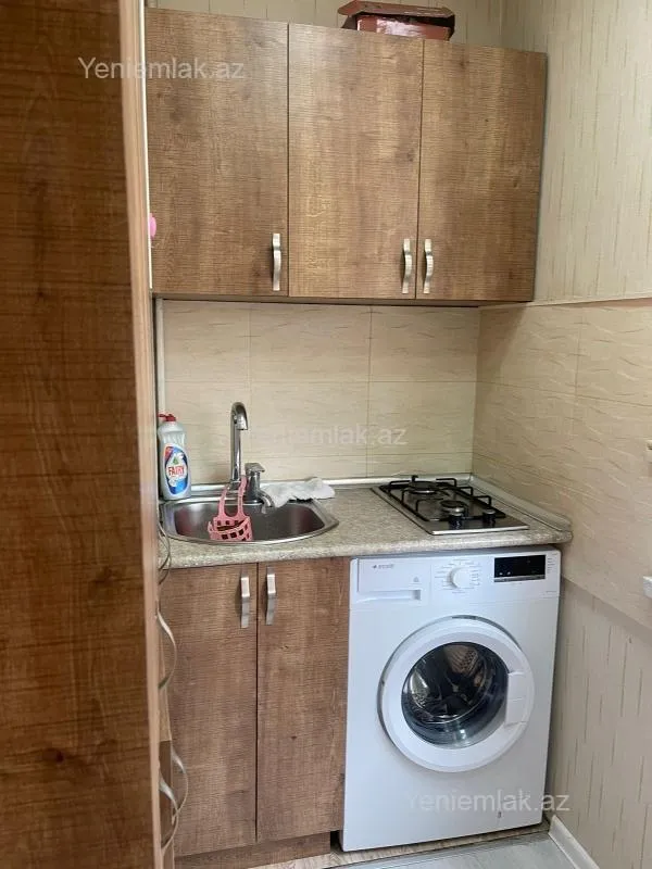 Satılır 2 otaqlı köhnə tikili 50 m²