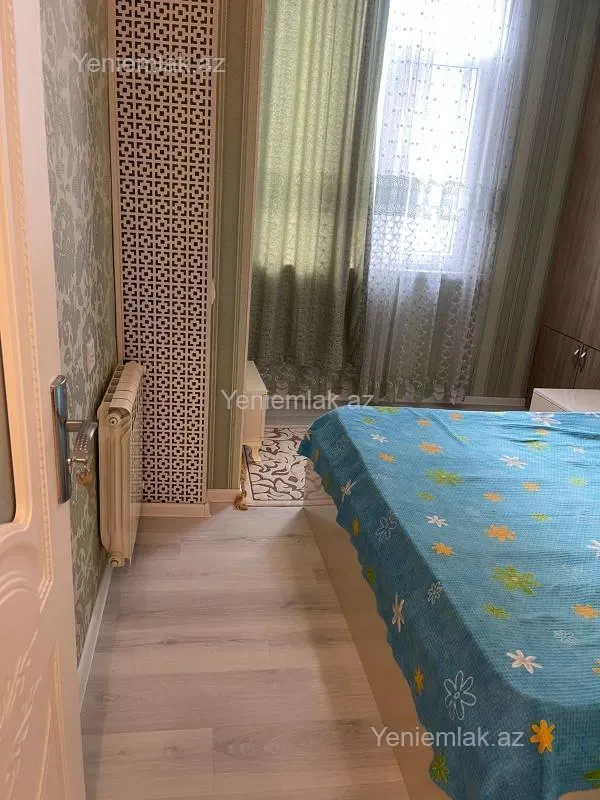 Satılır 2 otaqlı köhnə tikili 50 m²