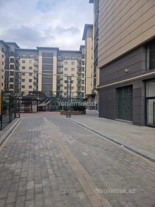 Satılır 3 otaqlı yeni tikili 140 m²