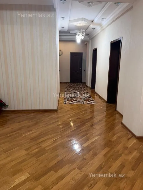 Satılır 4 otaqlı yeni tikili 153 m²