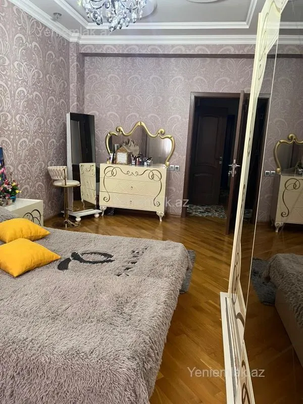 Satılır 4 otaqlı yeni tikili 153 m²