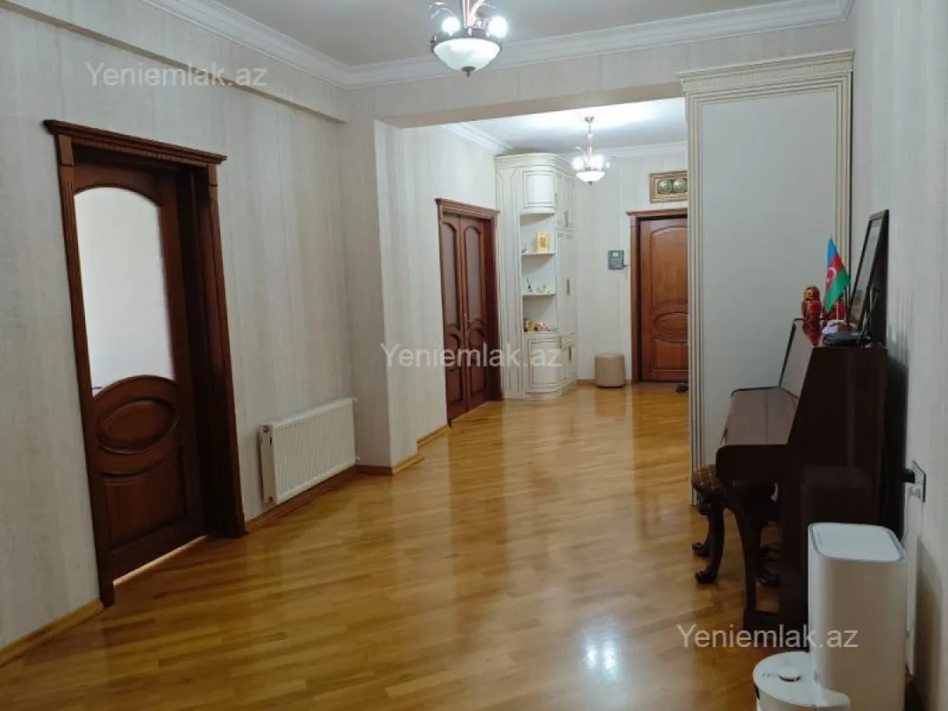 Satılır 2 otaqlı yeni tikili 78 m²