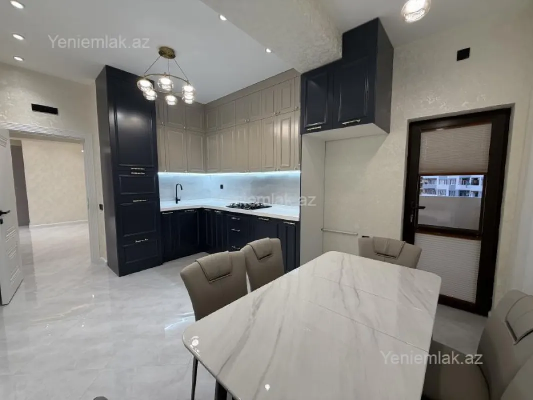 Satılır 3 otaqlı yeni tikili 107 m²