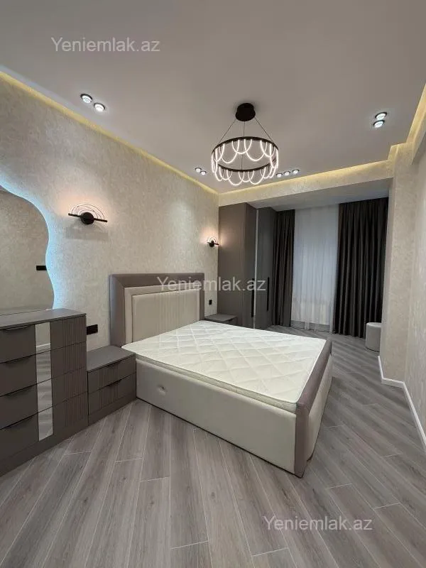 Satılır 3 otaqlı yeni tikili 107 m²