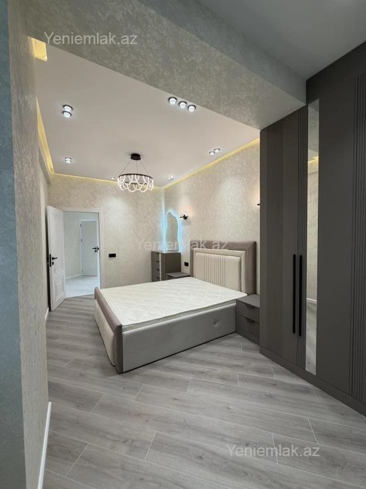 Satılır 3 otaqlı yeni tikili 107 m²