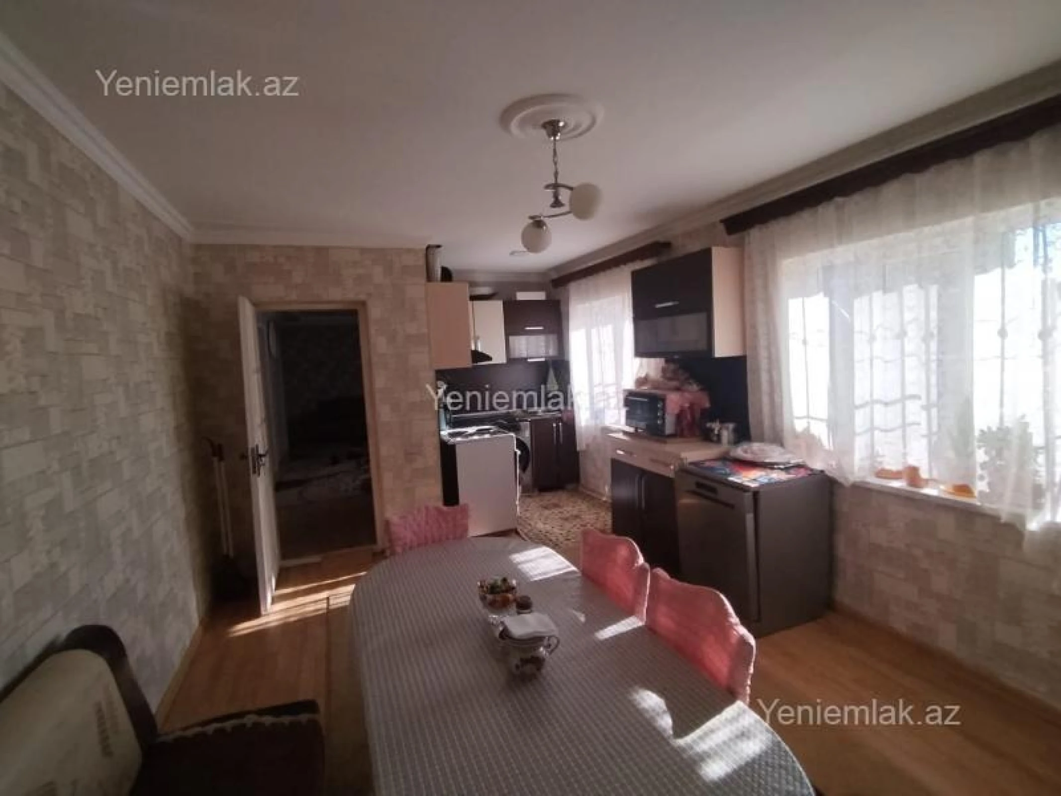 Satılır 5 otaqlı həyət evi 158 m²