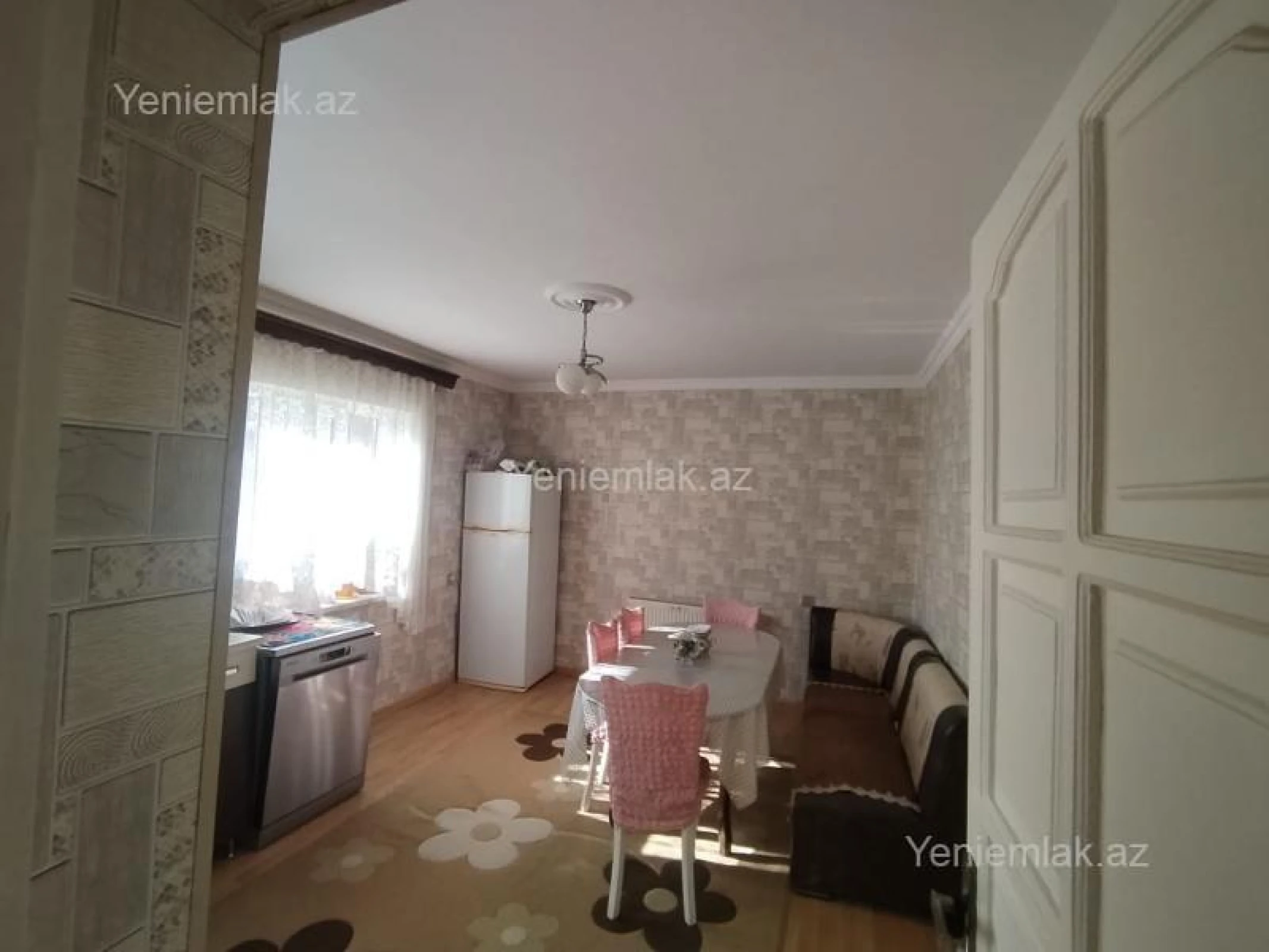 Satılır 5 otaqlı həyət evi 158 m²