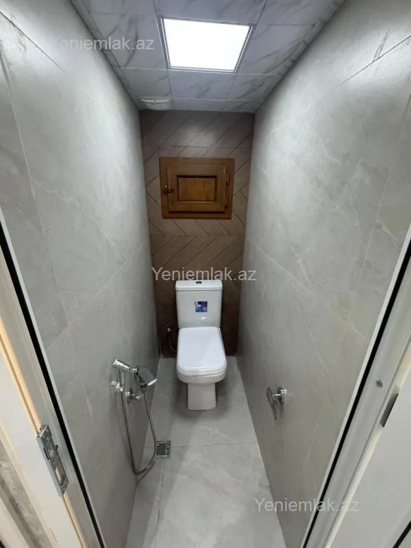 Satılır 2 otaqlı köhnə tikili 65 m²