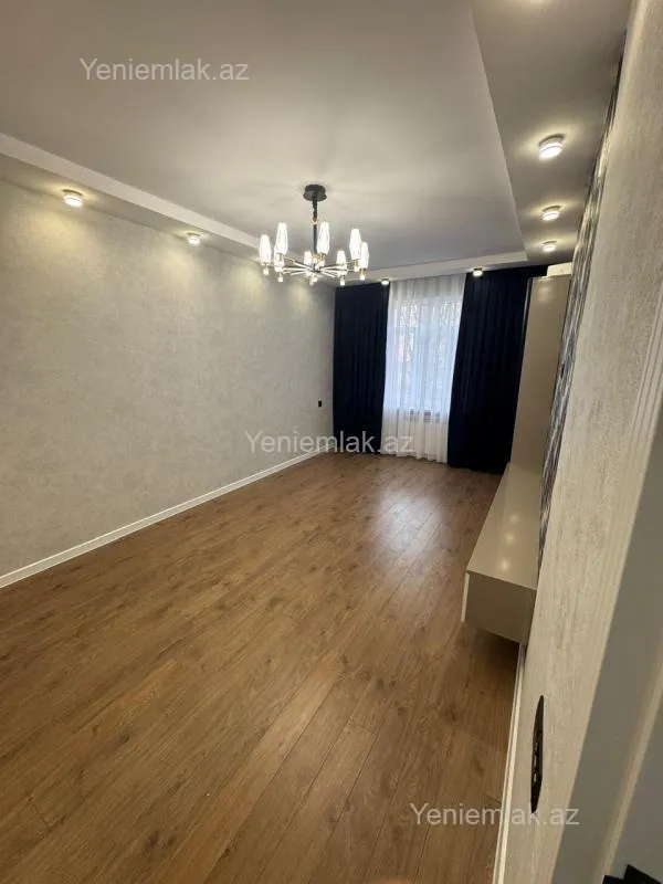 Satılır 2 otaqlı köhnə tikili 65 m²