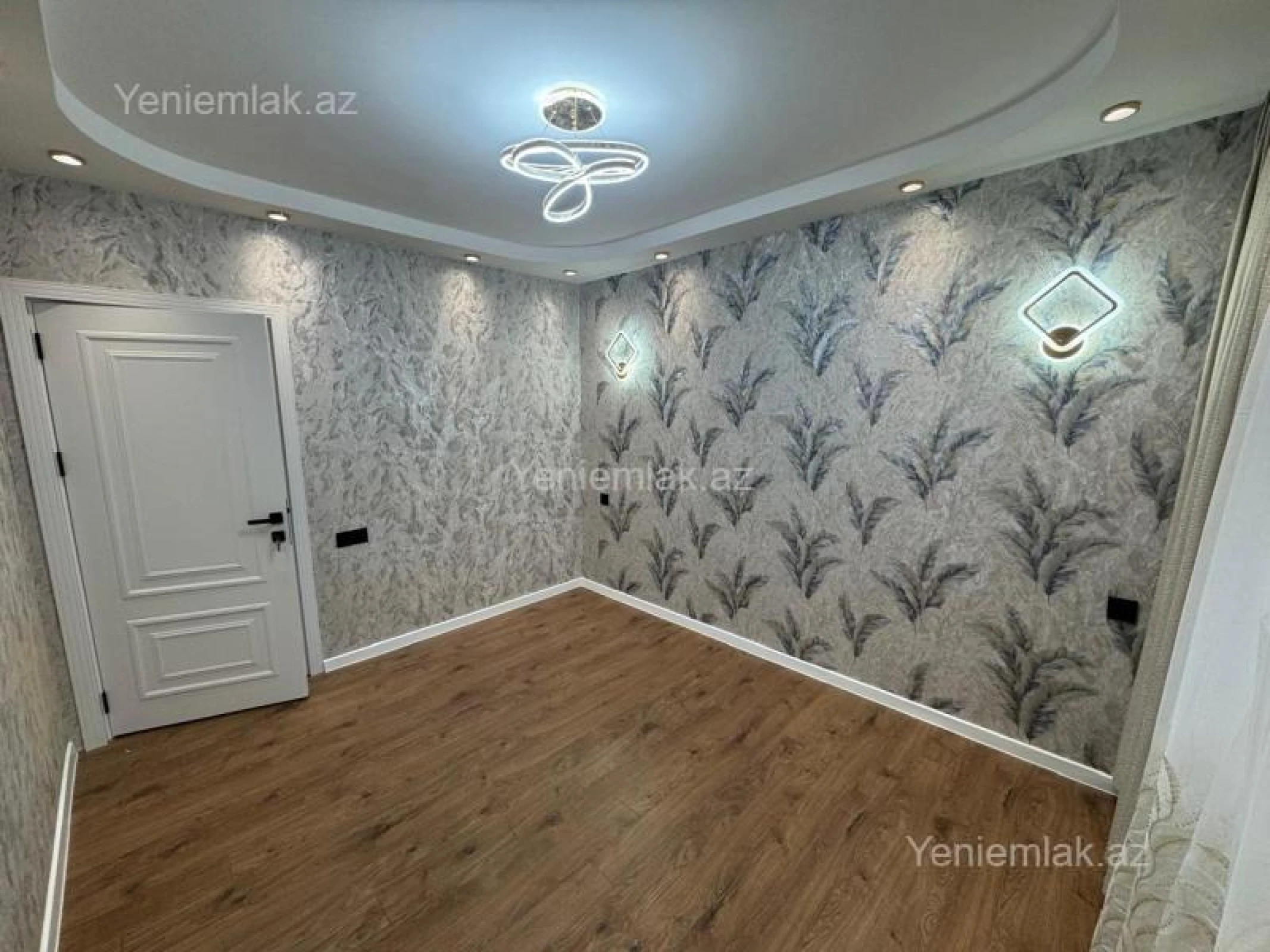 Satılır 2 otaqlı köhnə tikili 65 m²