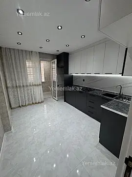 Satılır 2 otaqlı köhnə tikili 65 m²