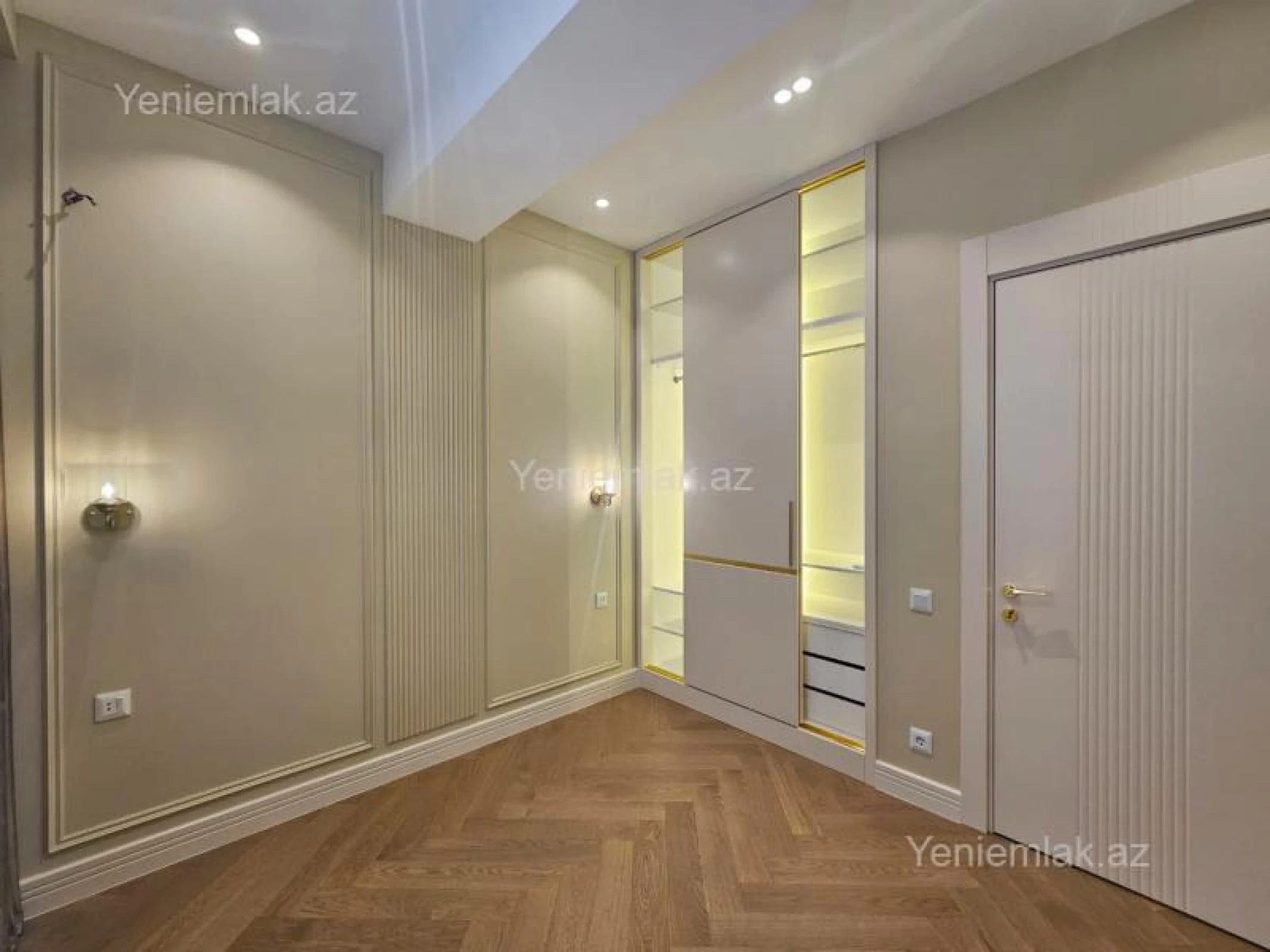 Satılır 3 otaqlı yeni tikili 85 m²
