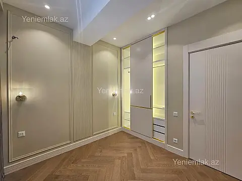 Satılır 3 otaqlı yeni tikili 85 m²