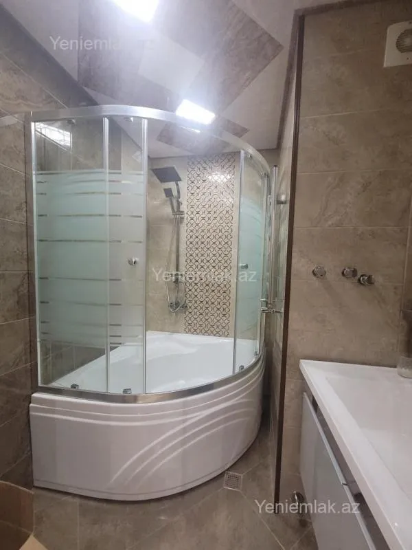 Satılır 2 otaqlı yeni tikili 95 m²