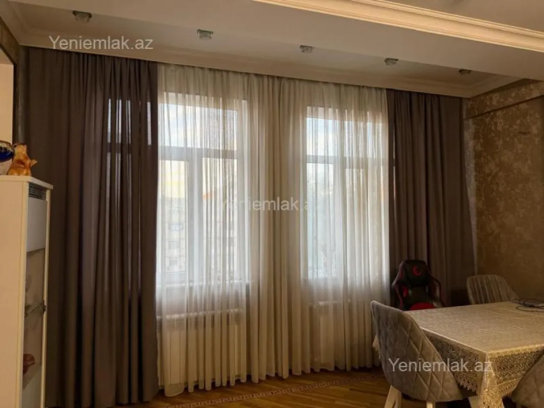 Satılır 2 otaqlı yeni tikili 95 m²