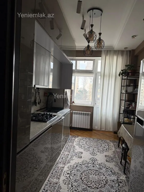 Satılır 2 otaqlı yeni tikili 95 m²
