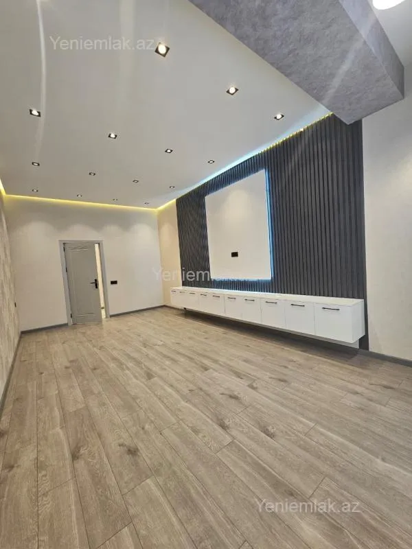 Satılır 4 otaqlı yeni tikili 135 m²