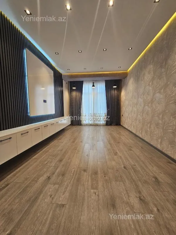 Satılır 4 otaqlı yeni tikili 135 m²