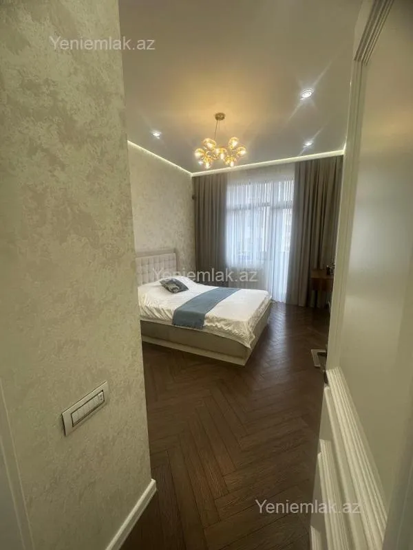 Satılır 3 otaqlı yeni tikili 106 m²