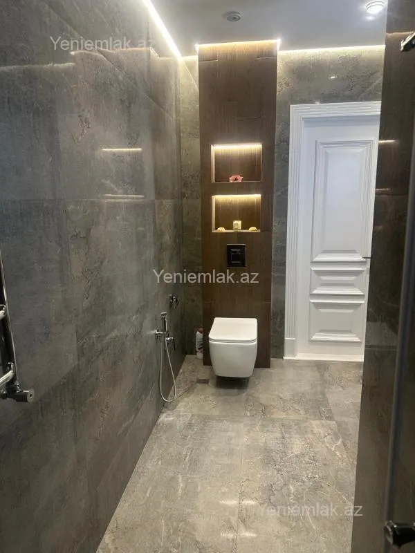 Satılır 3 otaqlı yeni tikili 106 m²