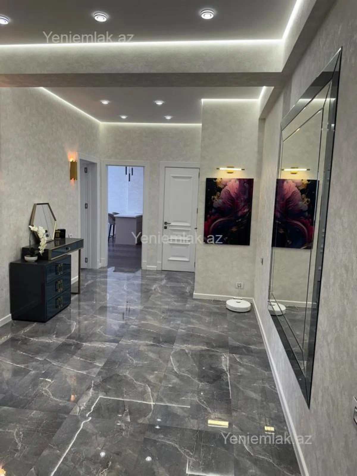 Satılır 3 otaqlı yeni tikili 106 m²