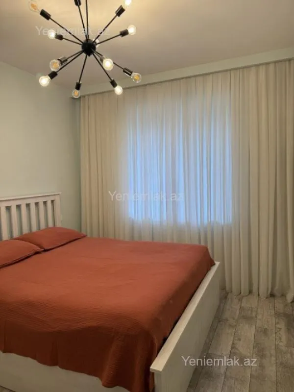 Satılır 2 otaqlı köhnə tikili 60 m²
