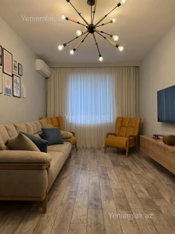 Satılır 2 otaqlı köhnə tikili 60 m²