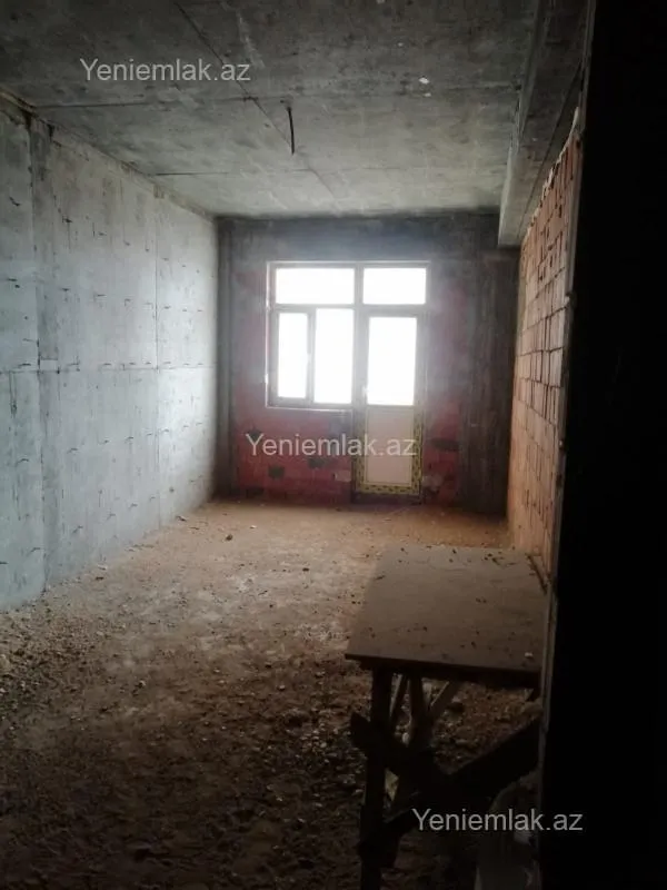 Satılır 3 otaqlı yeni tikili 105 m²