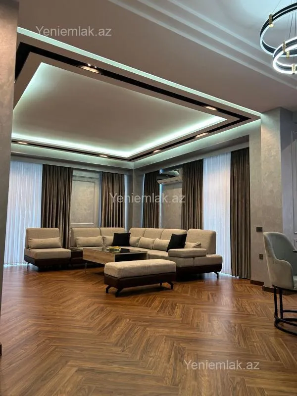 Satılır 3 otaqlı yeni tikili 138 m²