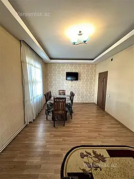 Satılır 2 otaqlı köhnə tikili 50 m²