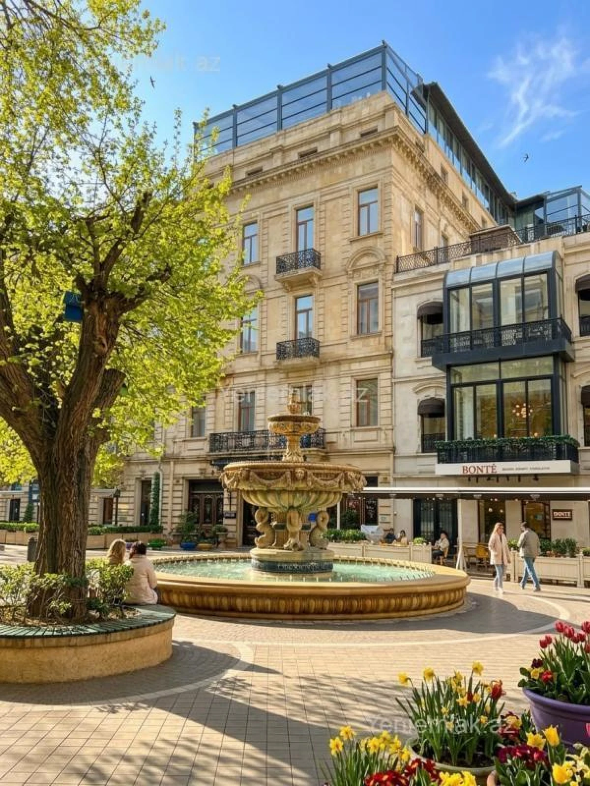 Satılır 2 otaqlı köhnə tikili 80 m²