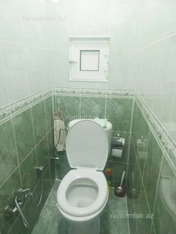 Satılır 3 otaqlı köhnə tikili 100 m²