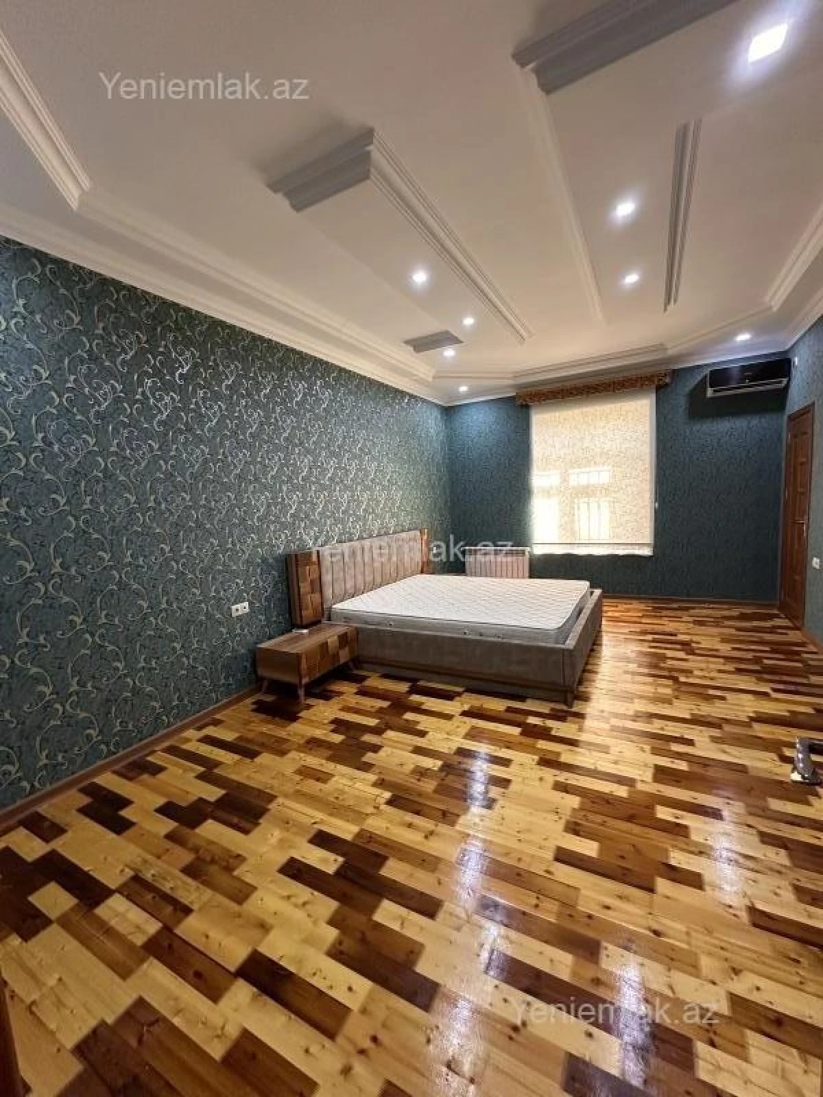 Satılır 6 otaqlı həyət evi 270 m²