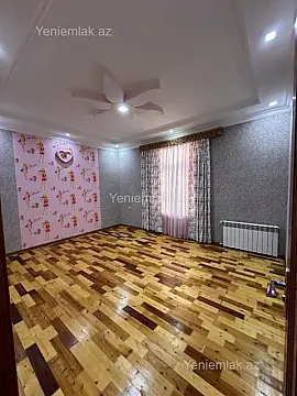 Satılır 6 otaqlı həyət evi 270 m²